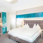 Neue Post Hotel 3*